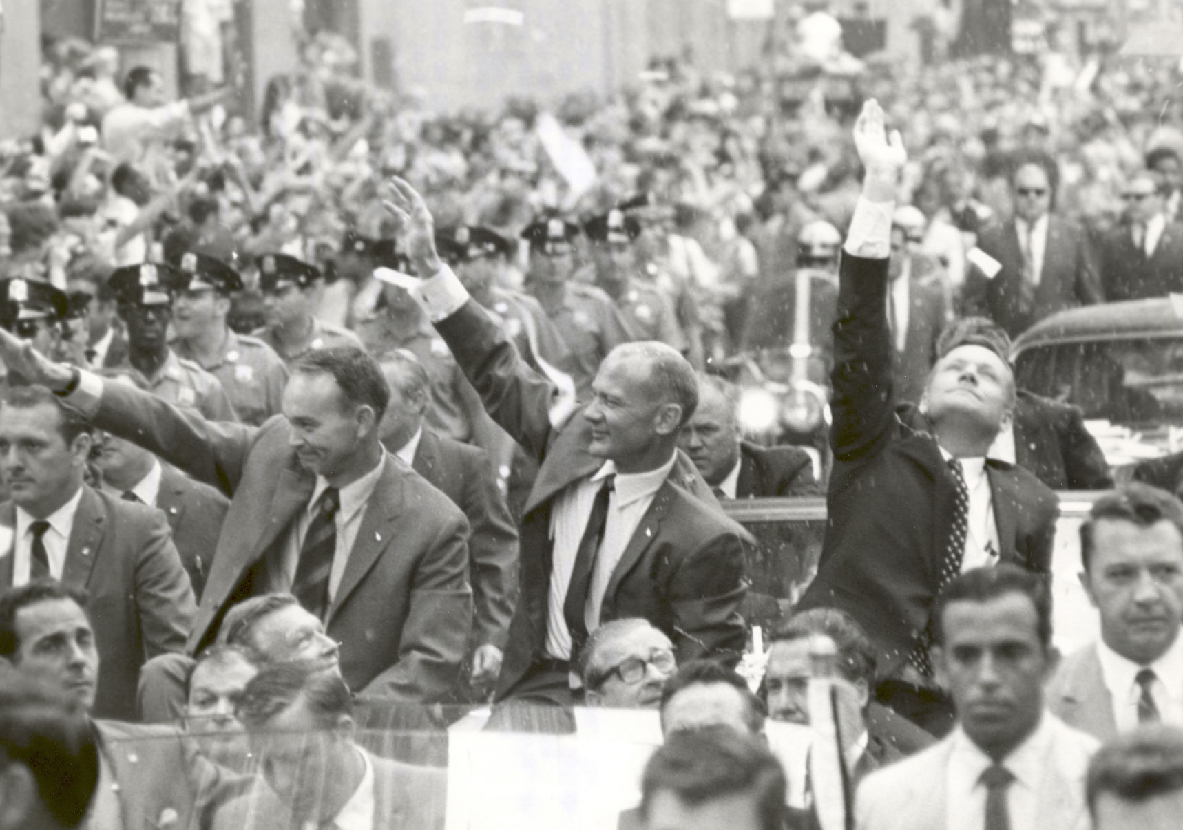 Astronauts welcomed home